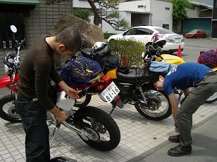 ��F�u�������[�B�v�@�F�u����Ȍ���̌C���͂��Ă��Ȃ���B�v�@��F�u�ՂՁA�₦���B�v