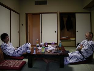 ��F�u��ۂ���ăz���g�ϑԂ����ˁB�v�@�F�u�����Ȃ񂾂�A���ϑԂȂ񂾂�B�v