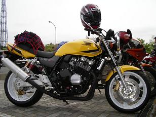 CB400 Super Four